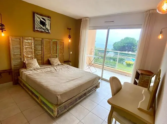 Les Iles Sanguinaires דירה